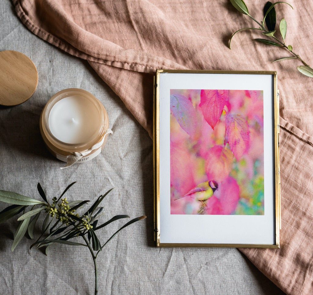 Kommer med en hälsning – Giclée Fine Art Print